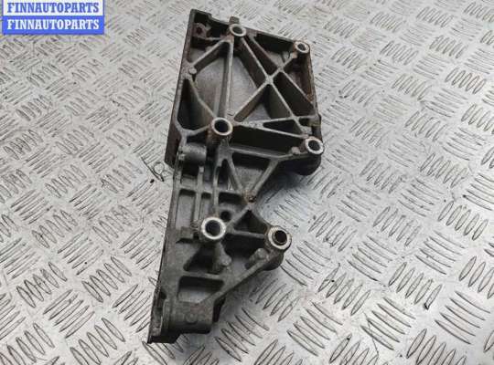 купить Кронштейн генератора на Volkswagen Caddy (2004-2010)