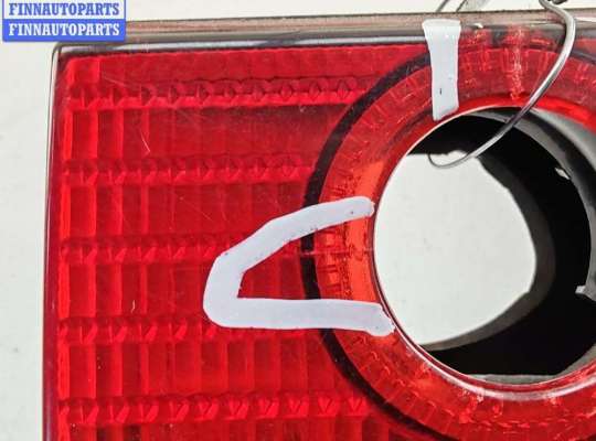 купить Фонарь крышки багажника правый на Volkswagen Passat B4