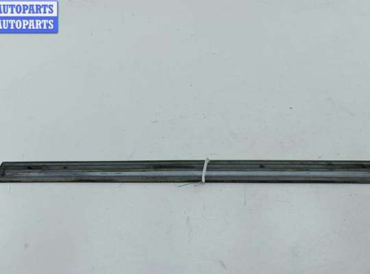 купить Молдинг двери задней левой на Audi A6 C5 (1997-2005)