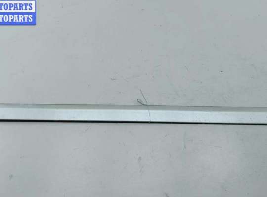 купить Молдинг двери задней левой на Audi A6 C5 (1997-2005)