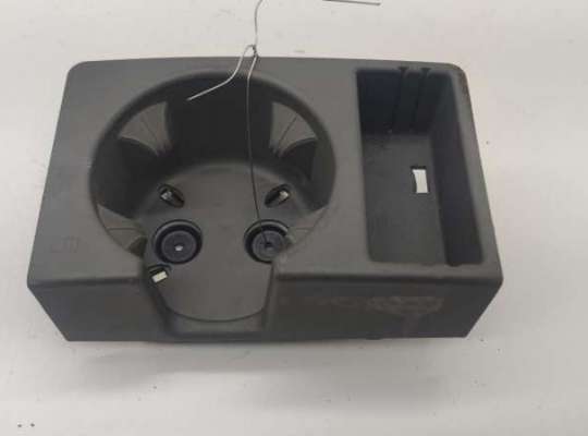 купить Подстаканник на Audi A6 C6 (2004-2011)