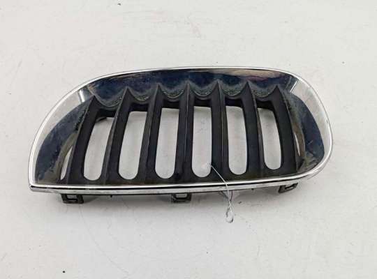 Решетка радиатора BM3714463 на BMW X3 E83 (2003-2010)