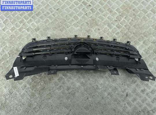 купить Решетка радиатора на Opel Zafira B (2004-2014)