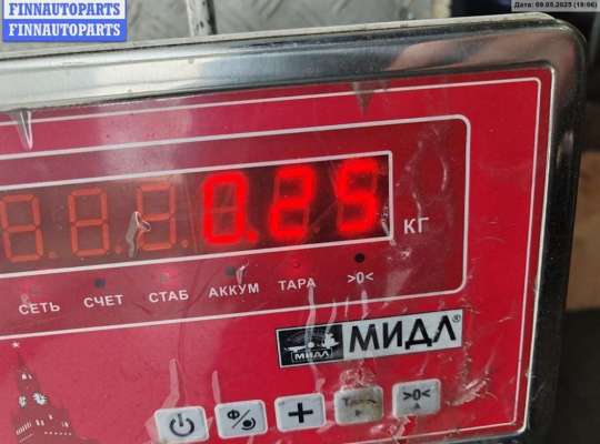 купить Молдинг двери задней правой на Volkswagen Passat B5