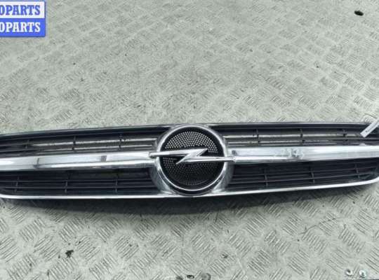 купить Решетка радиатора на Opel Vectra C (2002-2008)