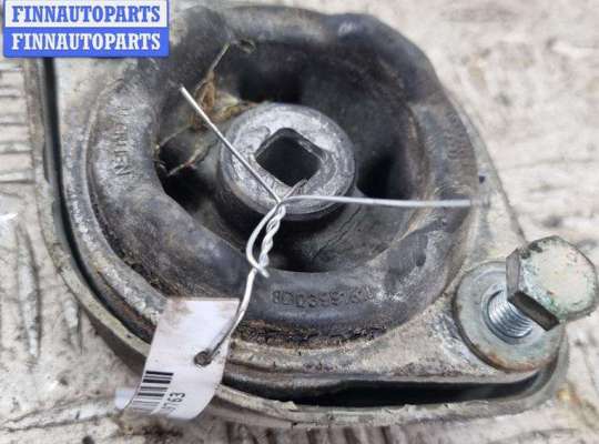 купить Подушка крепления КПП на Volkswagen Passat B5