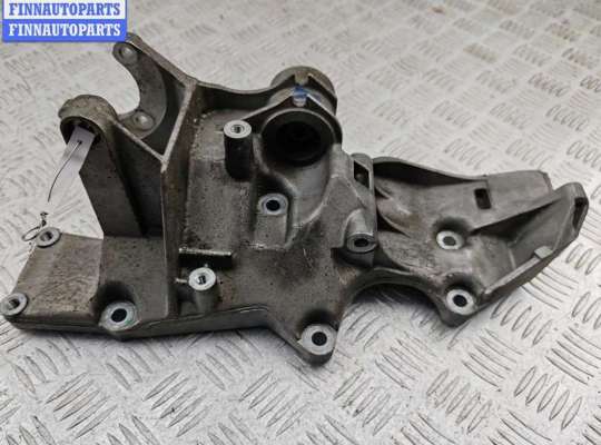купить Кронштейн генератора на Volkswagen Passat B5