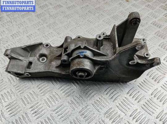 купить Кронштейн генератора на Volkswagen Passat B5