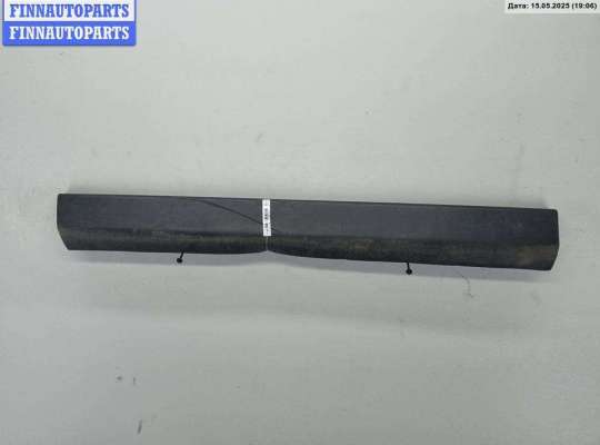 Молдинг двери задней левой VG2348304 на Volkswagen Passat B5+ (GP)