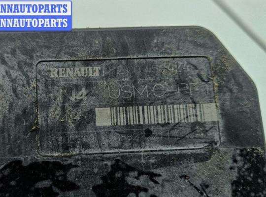 купить Блок предохранителей на Renault Scenic II (2003-2009)