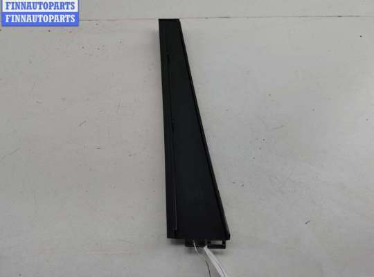 купить Накладка двери задней левой на Volkswagen Passat B5+ (GP)