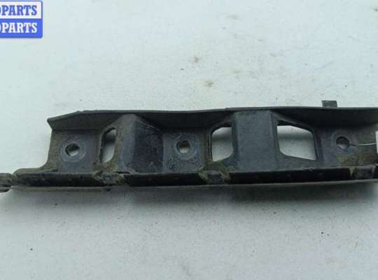 купить Кронштейн бампера переднего на Volkswagen Passat B6