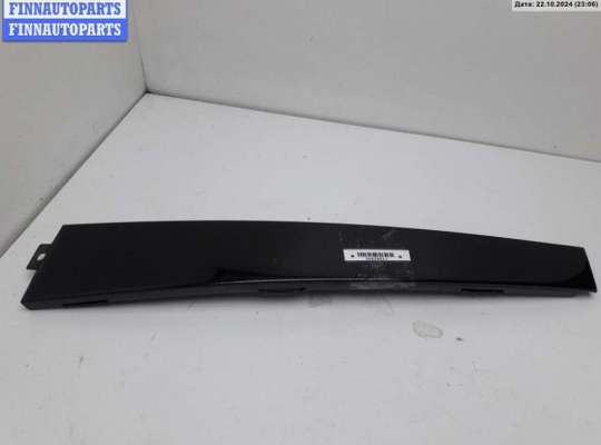 Накладка двери задней правой VG2272148 на Volkswagen Passat B5