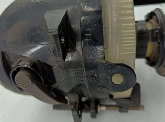 купить Фара противотуманная правая на Volkswagen Caddy (2004-2010)