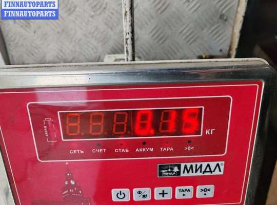 купить Молдинг двери передней правой на Volkswagen Golf-4