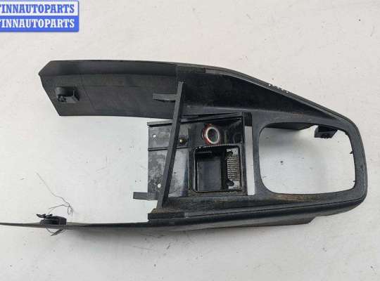 купить Консоль салона (кулисная часть) на Volkswagen Golf-4