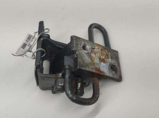 купить Петля двери передней левой на Audi A6 C5 (1997-2005)