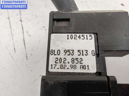 купить Переключатель поворотов на Audi A6 C5 (1997-2005)