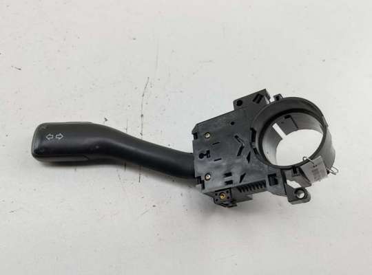 Переключатель поворотов AU1665192 на Audi A6 C5 (1997-2005)