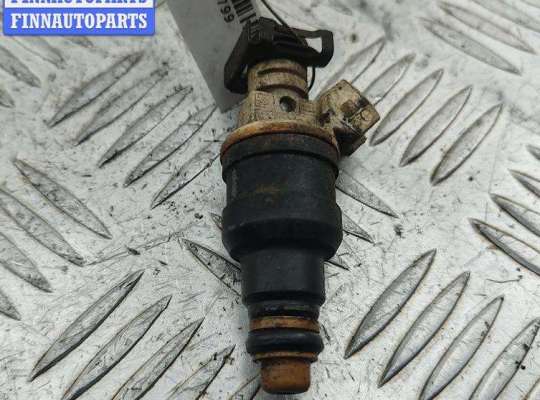 купить Форсунка топливная на Volkswagen Passat B4