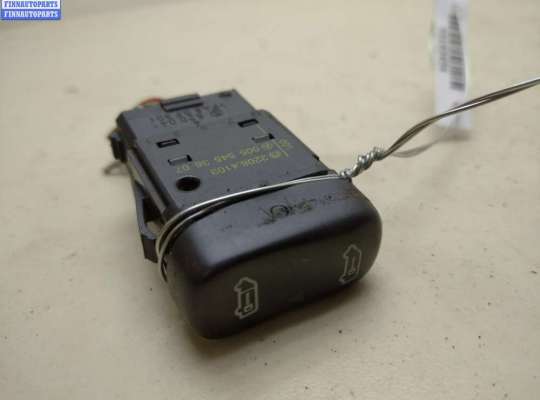 купить Кнопка центрального замка на Mercedes Vito-1 W638 (1996-2003)