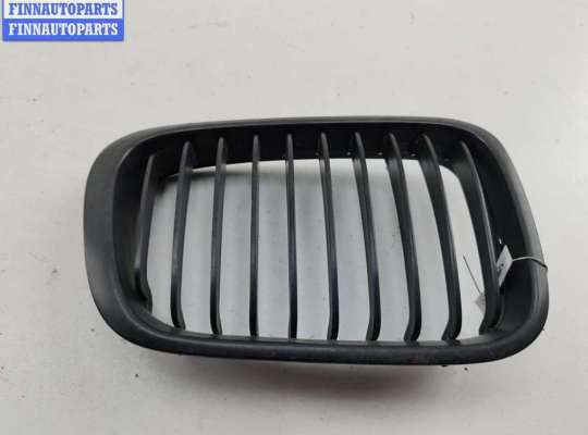 Решетка капота BM3659563 на BMW 3 E46 (1998-2006)