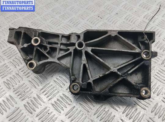 купить Кронштейн генератора на Volkswagen Passat B6