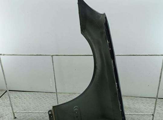 купить Крыло переднее правое на Mercedes C-Class W203 (2000-2006)