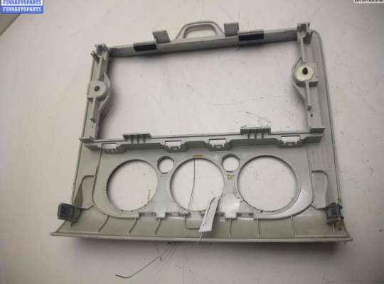купить Рамка магнитолы на Ford Focus II (2004-2011)