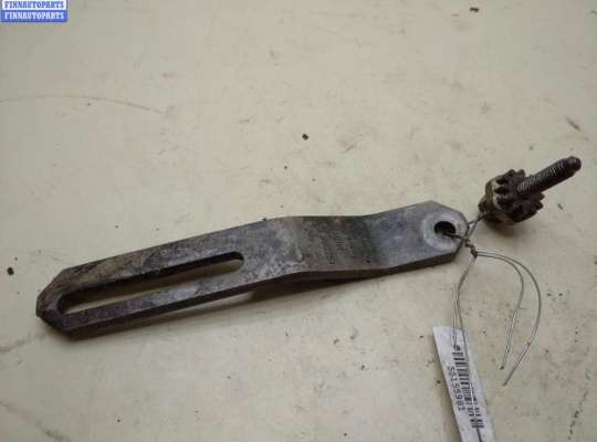 купить Кронштейн генератора на Volkswagen Transporter T4