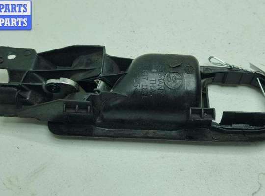 купить Ручка двери внутренняя передняя левая на Volkswagen Golf-4