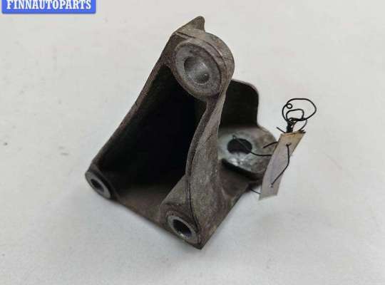 купить Кронштейн КПП опорный на Audi A4 B5 (1994-2001)
