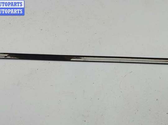 купить Молдинг двери передней левой на Audi 80 B4 (1991-1996)