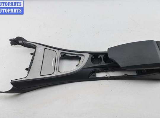 Подлокотник BM3674086 на BMW 1 E81/E87 (2004-2012)