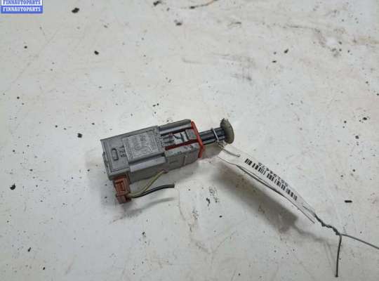 купить Датчик педали сцепления на Opel Zafira B (2004-2014)