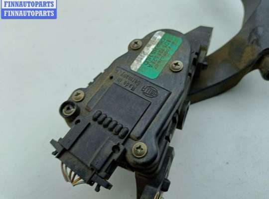 Педальный узел (педаль) на Volkswagen Passat B5 (3B)