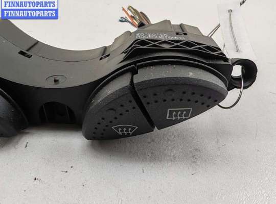 Кнопки на Ford Focus I