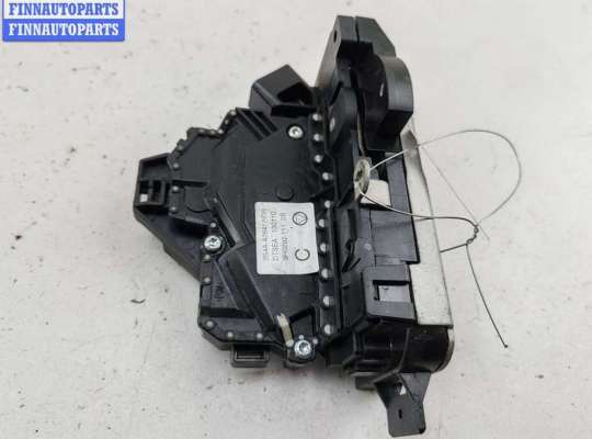 Замок боковой двери на Ford Focus I