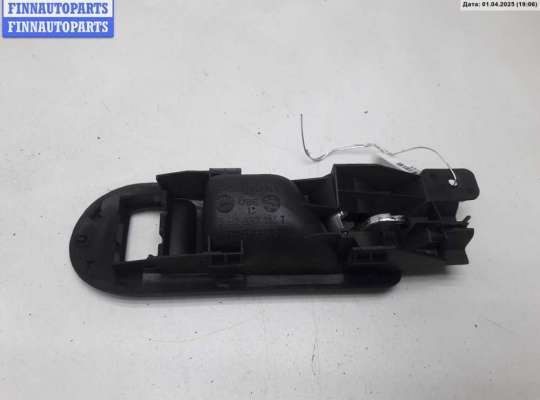 купить Ручка двери внутренняя передняя правая на Volkswagen Golf-4