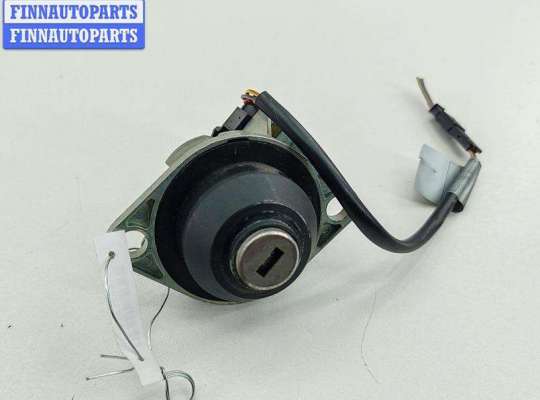 Купить Личинка замка багажника на BMW 5 E39 (1995-2003) Личинка замка багажника BM3555752 на BMW 5 E39 (1995-2003)