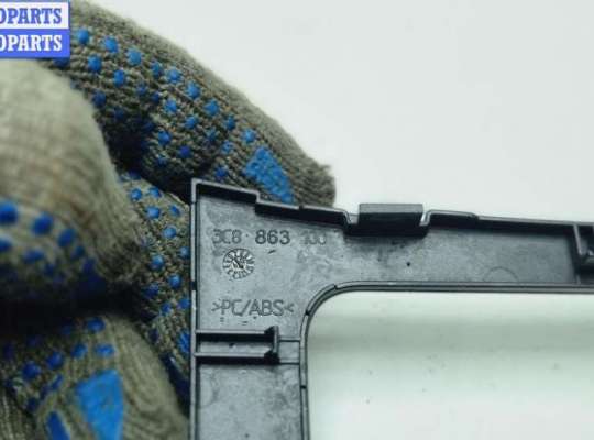 купить Накладка декоративная на Volkswagen Passat B6