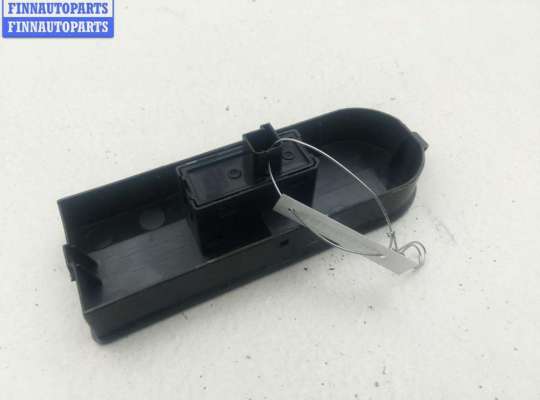 купить Кнопка стеклоподъемника переднего правого на Opel Astra H (2004-2009)