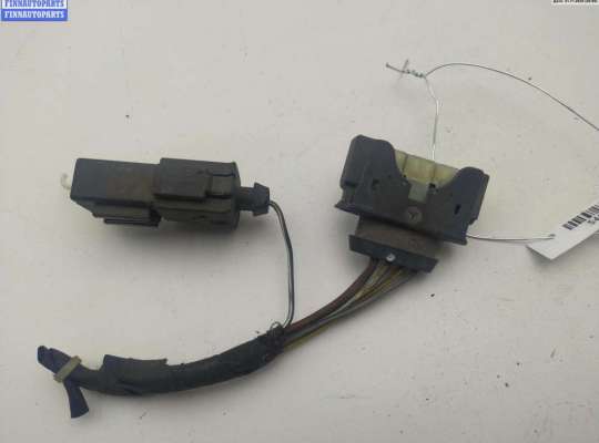 Разъем (фишка) проводки MB1488995 на Mercedes C-Class W203 (2000-2006)