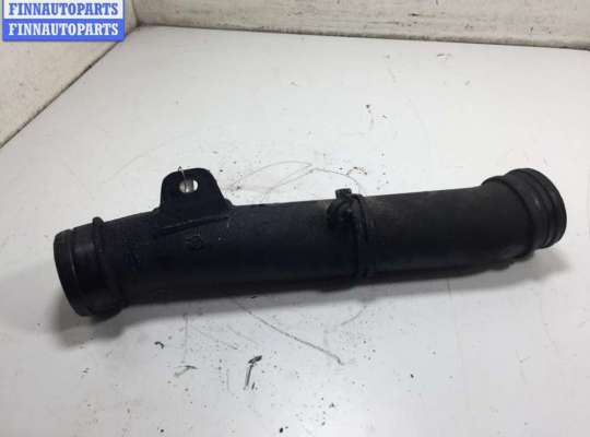 купить Патрубок интеркулера на Volkswagen LT (1996-2006)