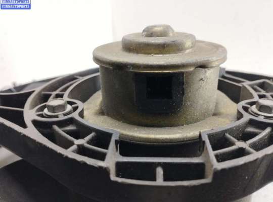 Вентилятор радиатора на Nissan Primera (P11)