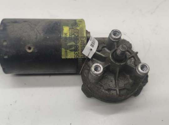 купить Двигатель стеклоочистителя переднего (моторчик дворников) на Audi 80 B4 (1991-1996)