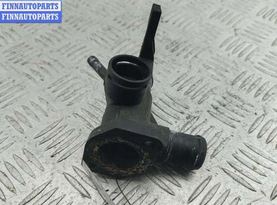 купить Фланец (тройник) системы охлаждения на Volkswagen Golf-3