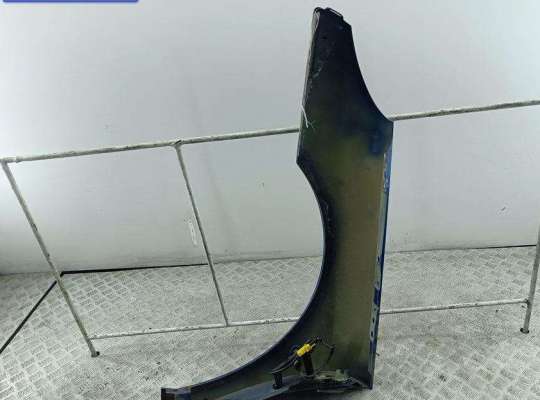 купить Крыло переднее правое на Peugeot 407