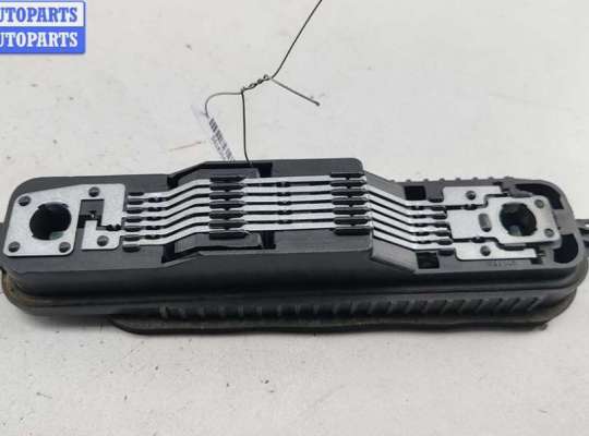 купить Плата фонаря заднего правого на Opel Vivaro A (2001-2014)