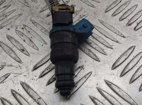 купить Форсунка топливная на Volkswagen Passat B5